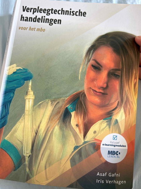 9789083144719-Verpleegtechnische-handelingen-voor-het-mbo