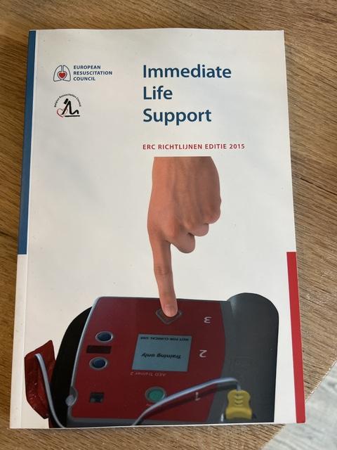 9789492543486-Immediate-life-support