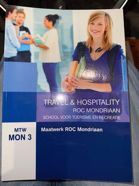 9789400226784-Maatwerkboek-ROC-Mondriaan-TravelHospitality