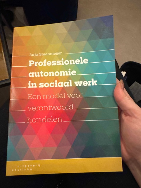 9789046907658-Professionele-autonomie-in-sociaal-werk