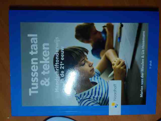 9789001994464-Tussen-Taal-teken