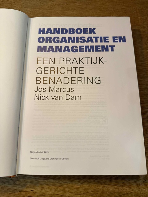 9789001895600-Handboek-Organisatie-en-Management.-Een-praktijkgerichte-benadering