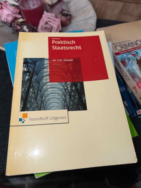 9789001729523-Praktisch-Staatsrecht-druk-1