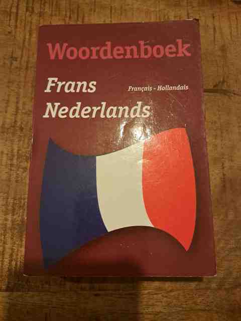 9789049102937-Woordenboek-Frans-Nederlands