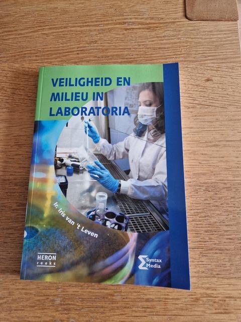 9789491764370-Veiligheid-en-milieu-in-laboratoria
