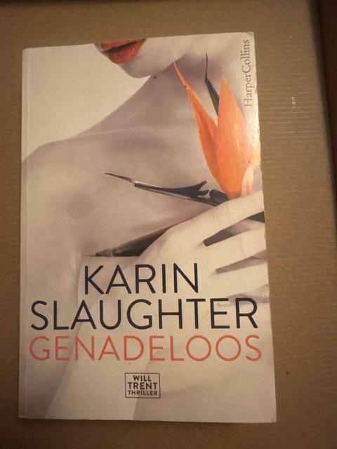 9789402707625-Genadeloos