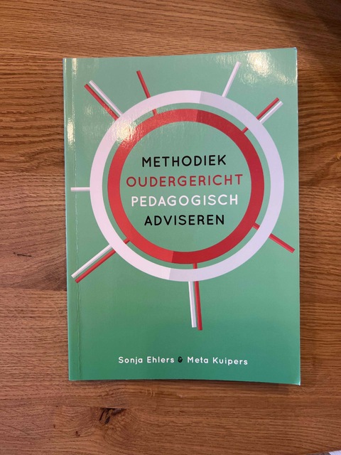 9789088506970-Methodiek-oudergericht-pedagogisch-adviseren