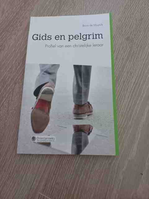 9789087181376-Gids-en-pelgrim