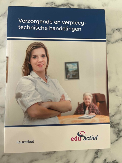 9789037246650-Pakket-Keuzedeel-Verzorgende-en-verpleegtechnische-handelingen
