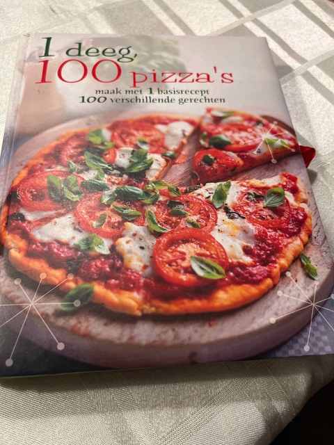 9781445466941-Allerlekkerste-1-deeg-100-pizzas