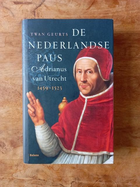 9789460031212-De-Nederlandse-paus