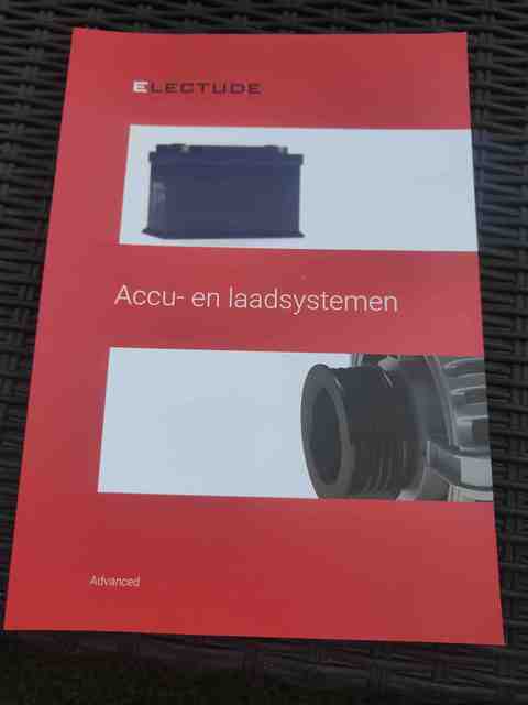 9789493203822-electude-accu-en-laadsystemen