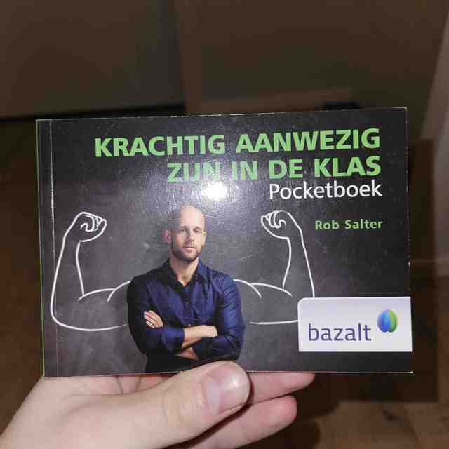 9789461182616-Krachtig-aanwezig-zijn-in-de-klas-pocketboek