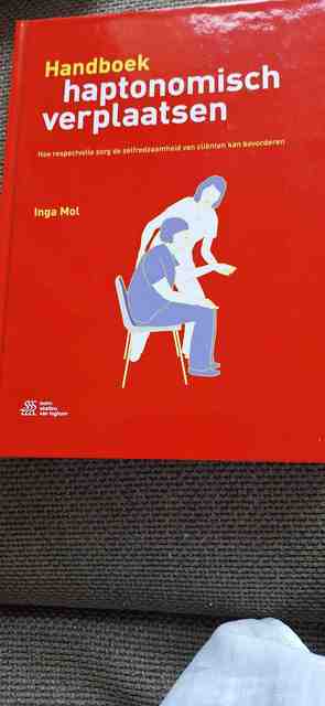 9789036824743-Handboek-haptonomisch-verplaatsen