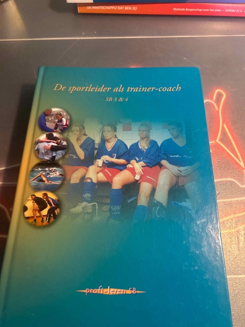 9789085241669-De-sportleider-als-trainer-coach