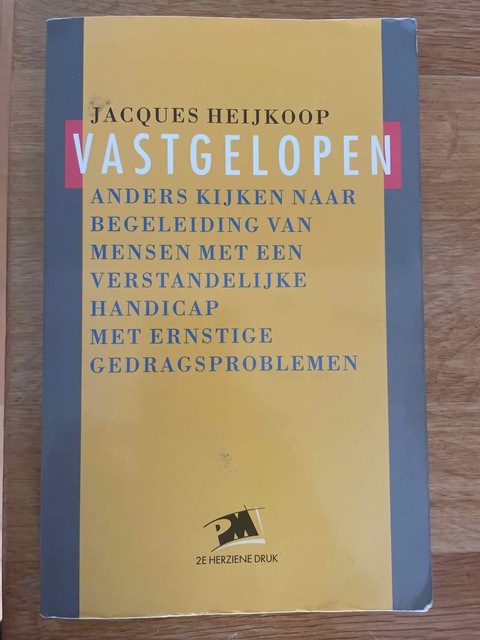 9789024413577-Vastgelopen