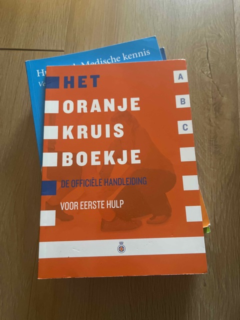 9789006921717-Oranje-Kruis
