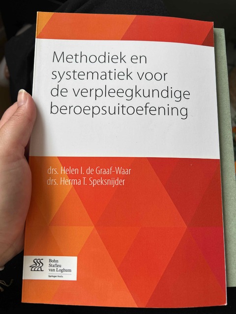 9789036808477-Methodiek-en-systematiek-voor-de-verpleegkundige-beroepsuitoefening