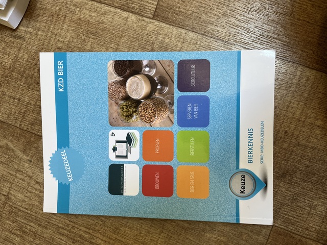 9789400229730-KZD-BIER