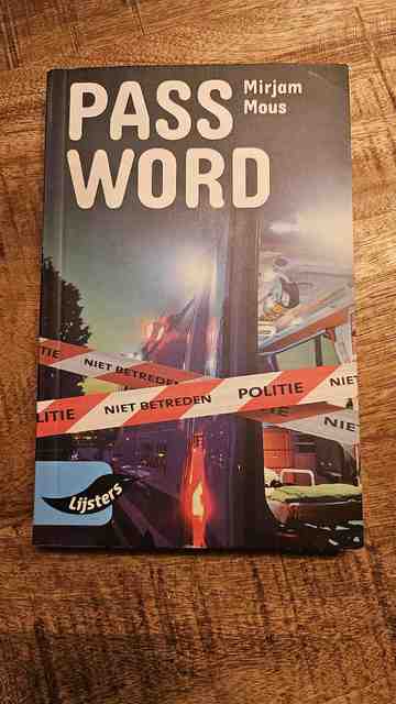 9789001899158-Mirjam-Mous-Password