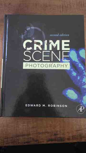 9780123757289-Crime-Scene-Photography
