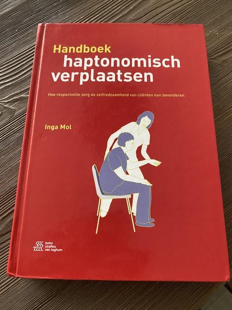 9789036824743-Handboek-haptonomisch-verplaatsen