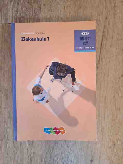 9789006910377-Ziekenhuis-1-niveau-4-Theorieboek