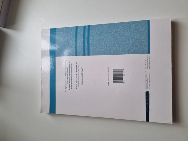 9789400224797-ENG-A2-TLH