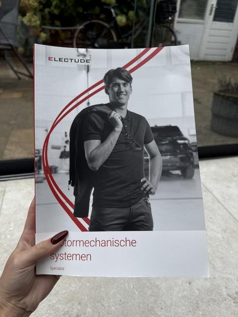 9789493286733-Motormechanische-systemen-specialist