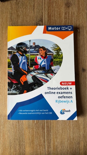 9789018047658-Theorieboek-Rijbewijs-A