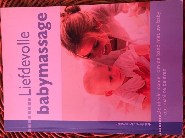 9789043809375-Liefdevolle-babymassage
