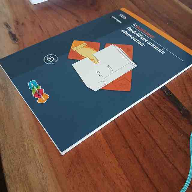 9789006215588-InBusiness-Bedrijfseconomie-elementair-th-boek