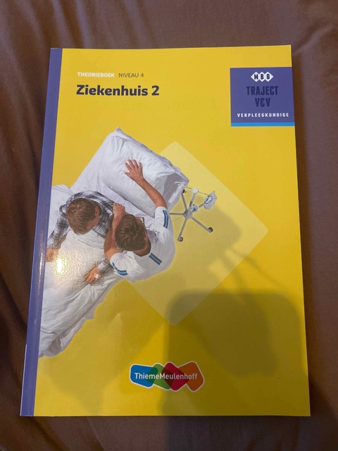 9789006910384-Ziekenhuis-2-niveau-4-Theorieboek