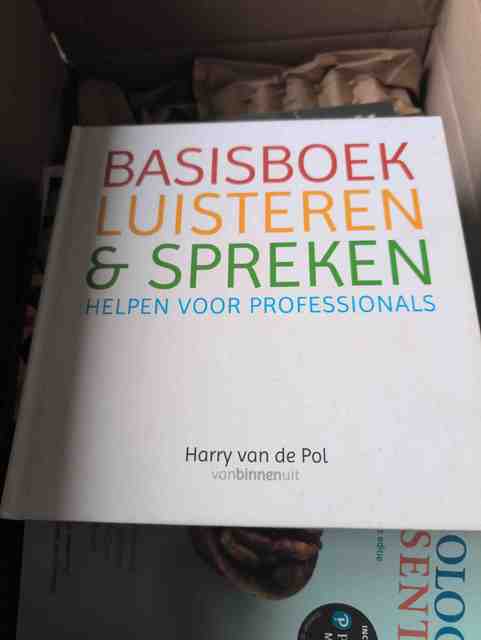 9789081616720-Basisboek-luisteren-en-spreken