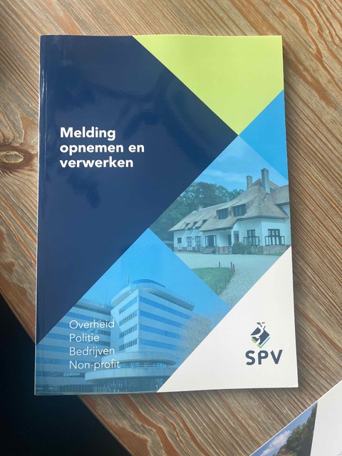 9789083343334-Melding-opnemen-en-verwerken
