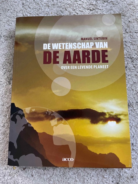 9789033470738-De-wetenschap-van-de-aarde