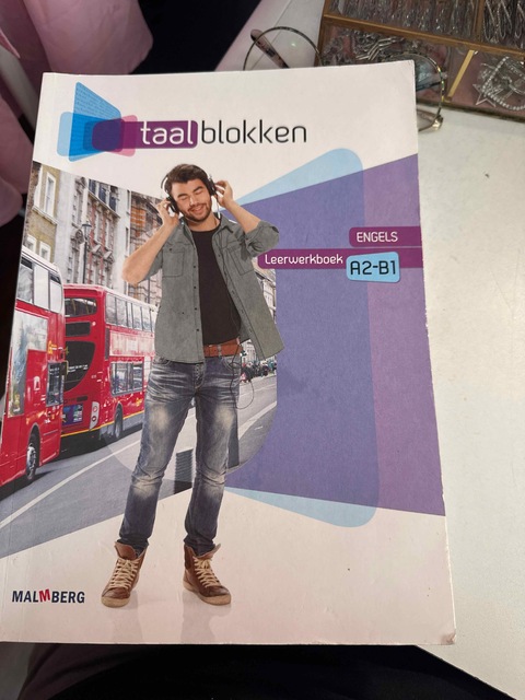 9789034597090-Taalblokken-Engels-A2-B1-Leerwerkboek