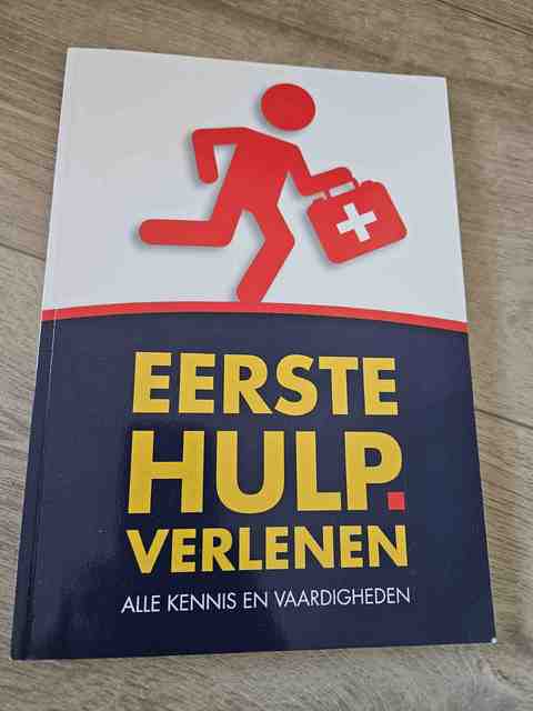 9789491838408-Eerste-Hulp-verlenen