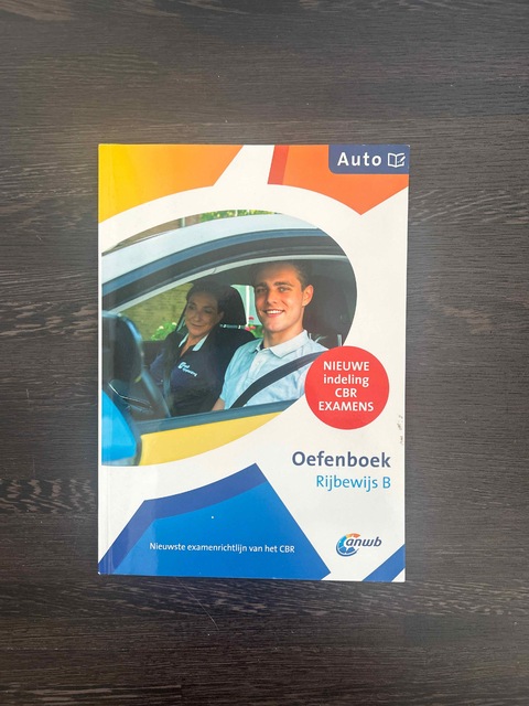 9789018046330-Oefenboek-Rijbewijs-B-Auto