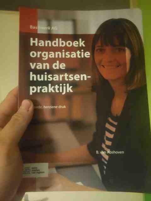 9789036823135-Handboek-organisatie-van-de-huisartsenpraktijk