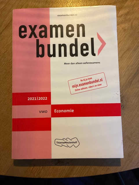 9789006491630-Examenbundel-vwo-Economie-20212022