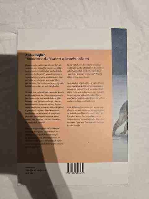 9789036808439-Anders-kijken