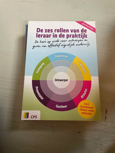 9789065081797-De-zes-rollen-van-de-leraar-in-de-praktijk