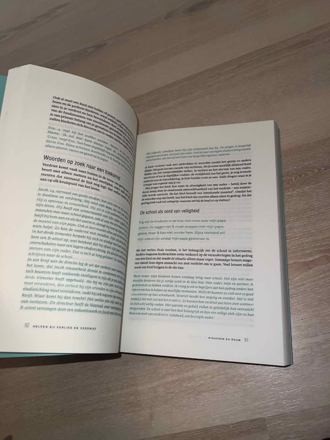 9789401442879-Helpen-bij-verlies-en-verdriet