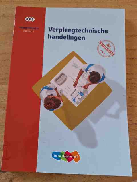 9789006952858-Verpleegtechnische-handelingen-Niveau-3-verzorgende-IG