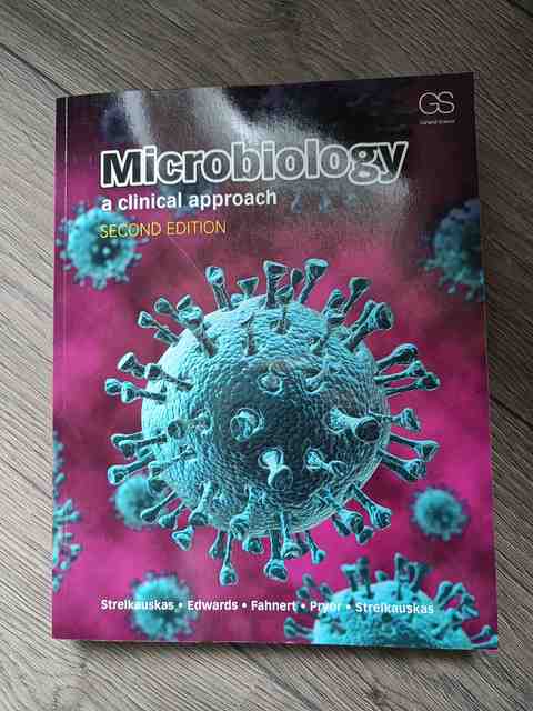 9780815345138-Microbiology