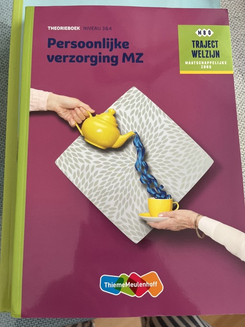 9789006858914-Persoonlijke-verzorging-MZ-Niveau-3-4-Theorieboek