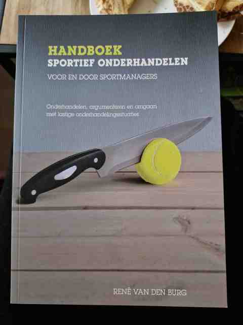 9789054722403-Handboek-sportief-onderhandelen-voor-en-door-sportmanagers