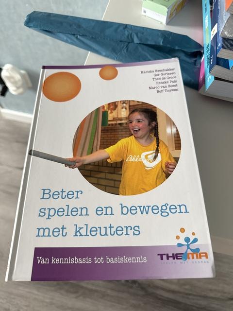 9789082584103-Beter-spelen-en-bewegen-met-kleuters