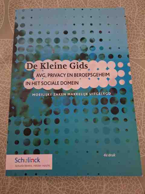 9789013156652-De-Kleine-Gids-AVG-Privacy-en-beroepsgeheim-in-het-sociale-domein